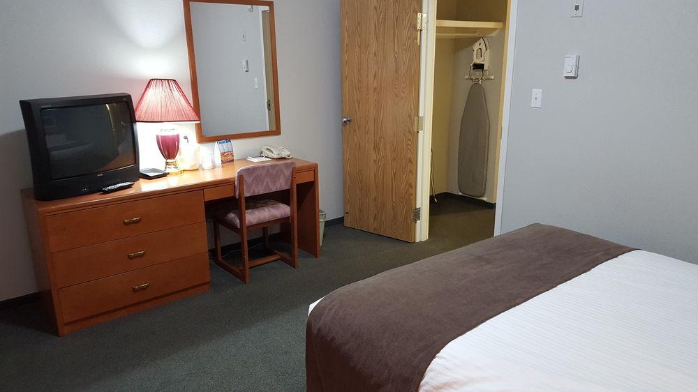 Surestay Plus Hotel By Best Western Lethbridge Kültér fotó